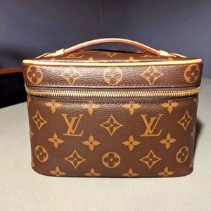 Louis Vuitton Nice mini toiletry